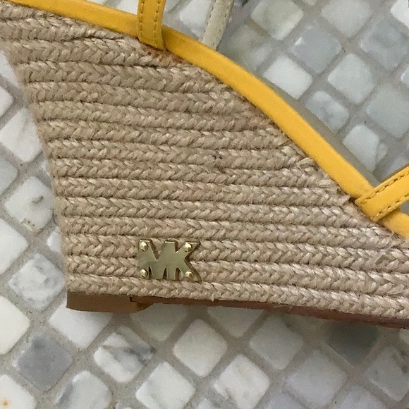 Michael Kors shoes - Picture 6 of 7